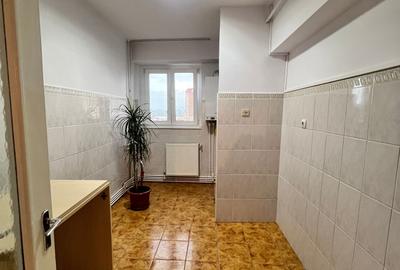 Apartament cu 2 camere decomandat în Mazepa 2