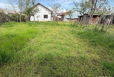 Casă cu 3 camere cu Teren 550 Mp în Râmnicu Sărat - 1