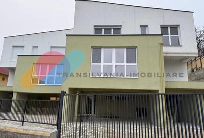 Duplex cu 4 camere cu Canalizare în Dâmbul Rotund - 1