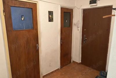 Apartament cu 4 camere decomandat în Berceni - 3