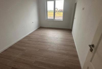 Casă cu 3 camere cu Teren 395 Mp în Covaci - 5