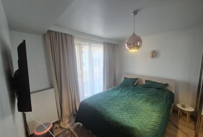 Apartament cu 2 camere decomandat, mobilat în Tractorul - 4