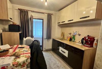 Apartament 3 camere modern, zona centrala, parter- Siret - 15