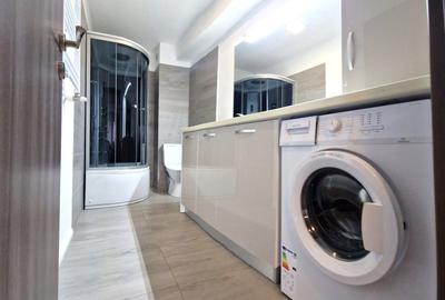 Apartament cu 3 camere semidecomandat, mobilat în 1 Decembrie
