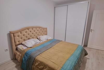 Apartament cu 3 camere decomandat în Exterior Vest