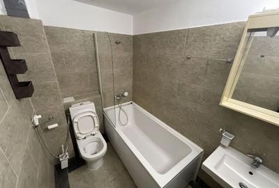 Casă individuală cu 6 camere cu Canalizare în Circumvalațiunii - 28