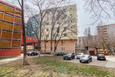 Apartament cu 3 camere semidecomandat în Regie - 12