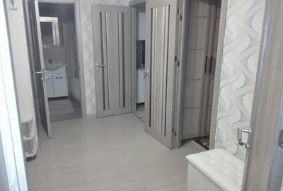 Apartament cu 2 camere decomandat în Titan