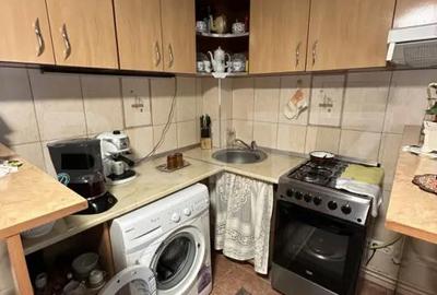 Casă cu 7 camere cu Teren 300 Mp în Titulescu - 7