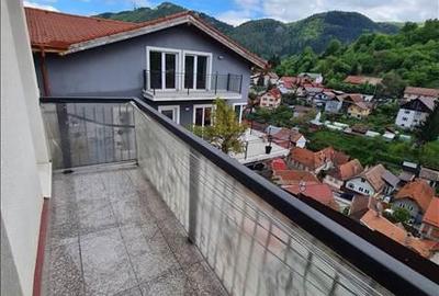 Casă cu 3 camere cu Teren 30 Mp în Schei - 9