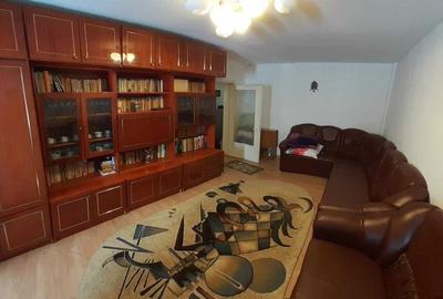 Apartament cu 3 camere decomandat în Orizont - 2