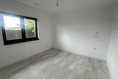 Casa pe un singur nivel 4 camere , in zona Harman - 12