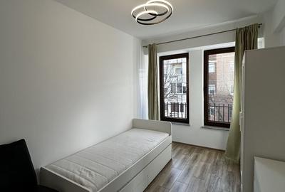 Apartament cu 3 camere semidecomandat, mobilat în Alfa - 15