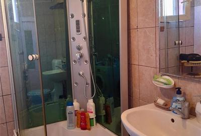 Casă cu 5 camere cu Teren 150 Mp în Roșu - 8