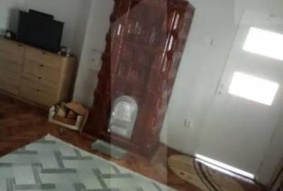 Casă cu 2 camere cu Teren 1000 Mp în Turia