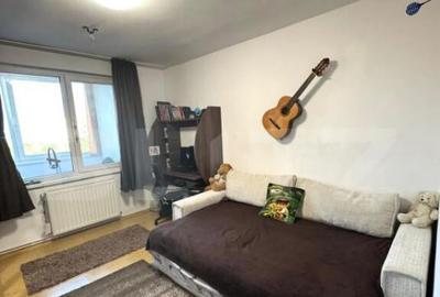 Apartament 3 camere,Decomndat, de vanzare - 2