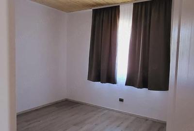 Casă cu Teren 1000 Mp în Remuș - 4