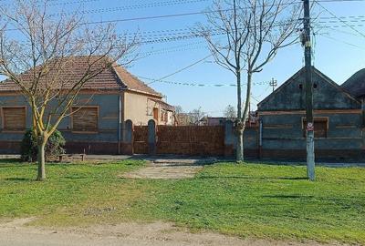 Casă cu Teren 2200 Mp în Cebza - 1