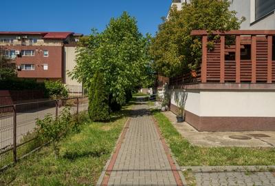 Apartament cu 3 camere decomandat, mobilat în Drumul Taberei - 23