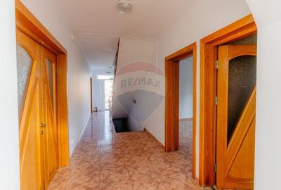 Închiriere spațiu birouri Pitești, Prelungirea Craiovei- 250mp Utili - 2