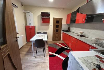 Casă cu 4 camere cu Teren 670 Mp în Grădiște - 3