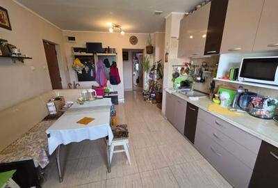 Apartament cu 3 camere decomandat, mobilat în Vitan Mall - 8