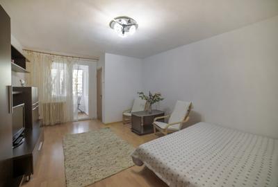 Garsonieră decomandată, mobilată în Titan - 1