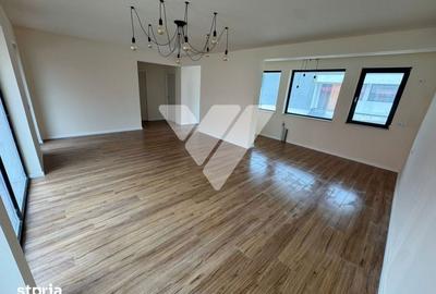 Casă cu 3 camere cu Teren 300 Mp în Sadu - 13