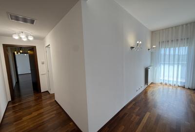 Apartament cu 4 camere, mobilat în Băneasa - 20