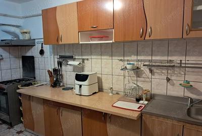 Apartament cu 4 camere în Traian - 6