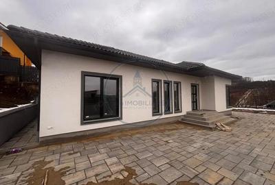 Casă cu Teren 550 Mp în Central - 9