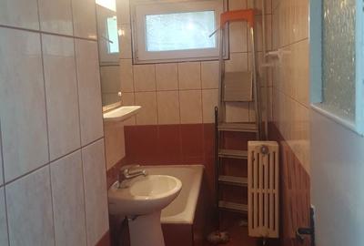 Garsonieră decomandată în Complex Studențesc