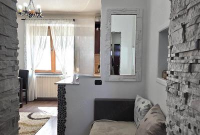 Apartament cu 3 camere decomandat în Central - 2