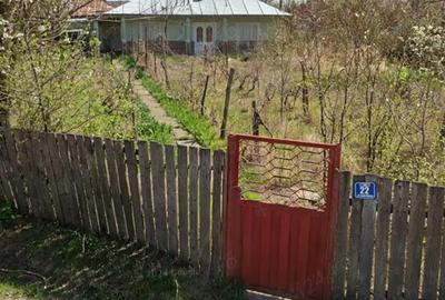 Teren de 1400 mp, în Țepu - 1