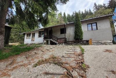 Casa si anexa de vanzare in Sinaia - 3