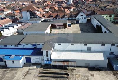 Spațiu comercial, de 6,229 mp, în Central - 11