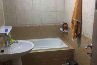 Apartament cu 2 camere decomandat în Apărătorii Patriei - 1