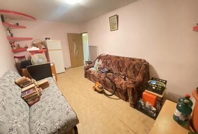 Apartament cu 3 camere decomandat, mobilat în Rahova - 2
