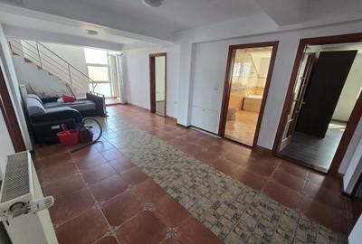 Apartament Spațios cu Curte de Închiriat în Ghiroda - Ideal pentru Familie sau B