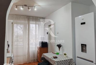 Apartament cu 3 camere semidecomandat în Nufărul - 2