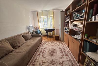 Apartament cu 2 camere, mobilat în Central
