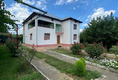 Vand casa cu etaj Cartier Viilor, Comuna Podgoria, Jude?ul Buzau