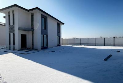Casă cu 4 camere cu Teren 275 Mp în Central - 5