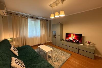 Apartament cu 2 camere semidecomandat, mobilat în P-ța Victoriei - 1