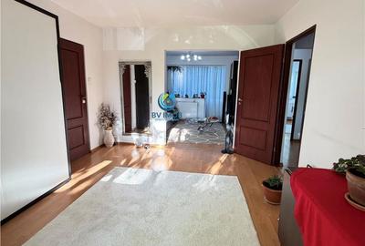 Apartament cu 3 camere semidecomandat, mobilat în Gării - 2