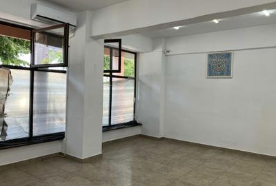 Spațiu comercial, de 81 mp, în Aurel Vlaicu - 3