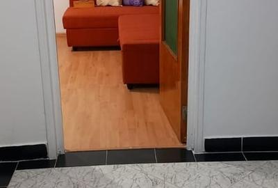 Apartament cu 3 camere decomandat în Berceni - 1