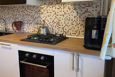 Apartament cu 2 camere semidecomandat, mobilat în 1 Mai - 1