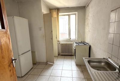 Apartament cu 3 camere decomandat în Militari - 10