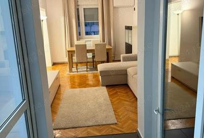 Apartament cu 3 camere decomandat în Central - 1